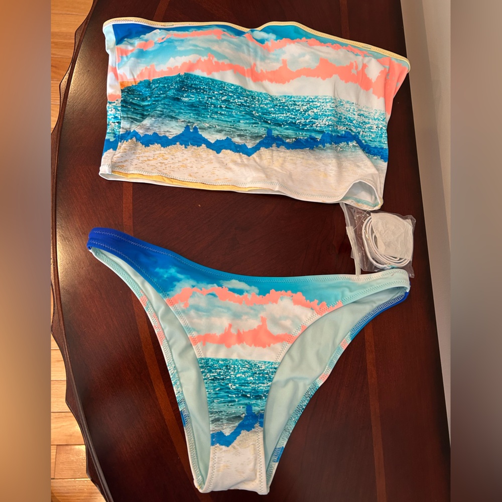NWT Aerie Colorful Bikini Set with Detachable Straps.